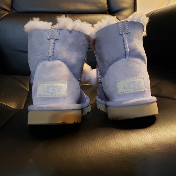 UGG girls boots for kids Gita Boots Sheepskin Size 10us Pom Pom Pink 1017403t - Picture 2 of 6